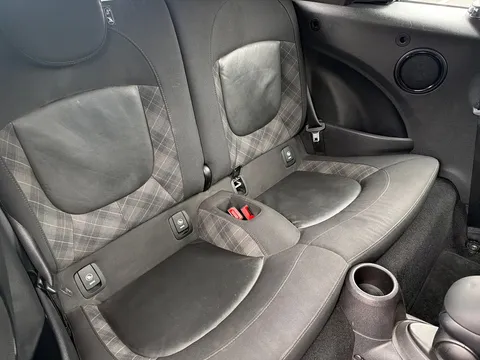 YP66HLO Mini Convertible 1.5 Cooper D 2dr Thumbnail #10