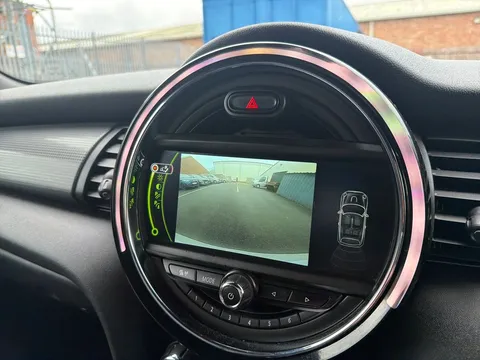 YP66HLO Mini Convertible 1.5 Cooper D 2dr Thumbnail #15