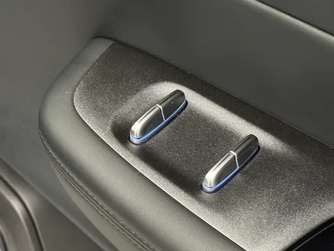 DF25UTE Jaecoo 7 1.5T SHS Luxury 5dr Auto Thumbnail #16