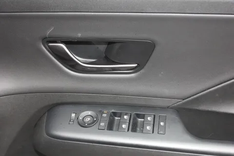 EK74YDY Hyundai Kona 160kW N Line S 65kWh 5dr Auto Thumbnail #17