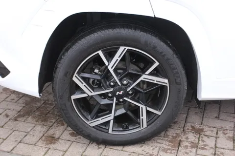 MV75XDN Hyundai Tucson 1.6T Hybrid N Line 5dr Auto Thumbnail #7