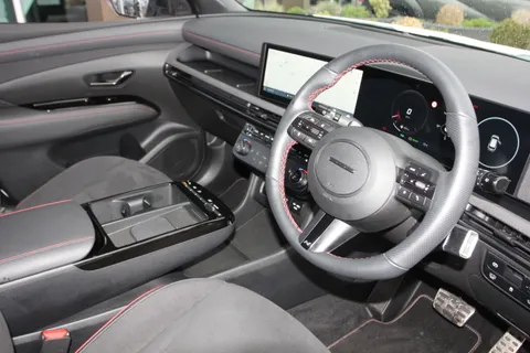 MV75XDN Hyundai Tucson 1.6T Hybrid N Line 5dr Auto Thumbnail #18