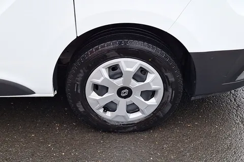 BD25JNX Renault Trafic SL30 90kW 52kWh Advance Van Auto Thumbnail #5