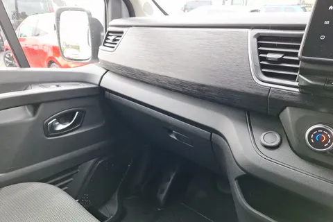 BD25JNX Renault Trafic SL30 90kW 52kWh Advance Van Auto Thumbnail #40