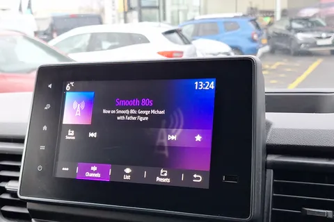 BD25JNX Renault Trafic SL30 90kW 52kWh Advance Van Auto Thumbnail #36