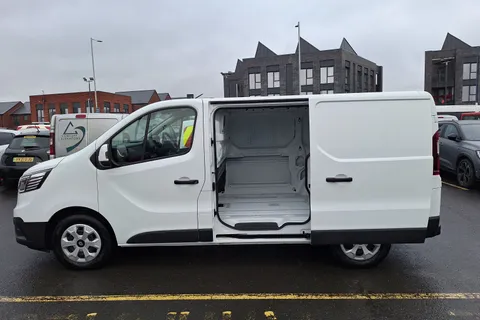 BD25JNX Renault Trafic SL30 90kW 52kWh Advance Van Auto Thumbnail #17