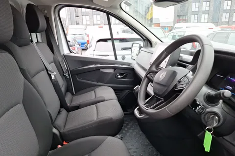 BD25JNX Renault Trafic SL30 90kW 52kWh Advance Van Auto Thumbnail #30