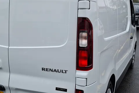 BD25JNX Renault Trafic SL30 90kW 52kWh Advance Van Auto Thumbnail #21