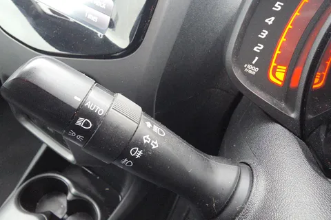 DT69HJX Toyota AYGO 1.0 VVT-i X-Trend 5dr Thumbnail #21