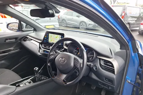 FL19ZKT Toyota C-HR 1.2T Dynamic 5dr Thumbnail #34