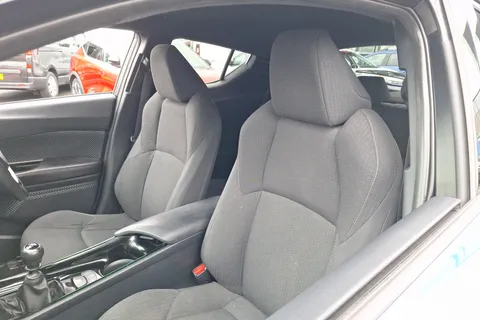 FL19ZKT Toyota C-HR 1.2T Dynamic 5dr Thumbnail #29