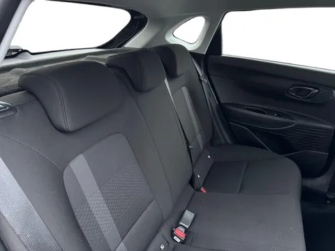 EA25YRM Hyundai i20 1.0T GDi Premium 5dr DCT Thumbnail #10