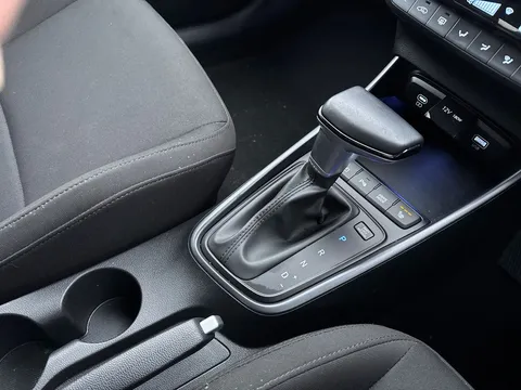 EA25YRM Hyundai i20 1.0T GDi Premium 5dr DCT Thumbnail #13