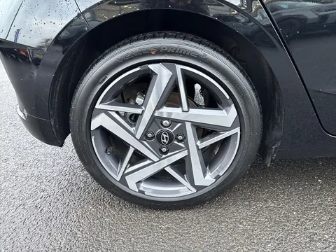 EA25YRM Hyundai i20 1.0T GDi Premium 5dr DCT Thumbnail #18