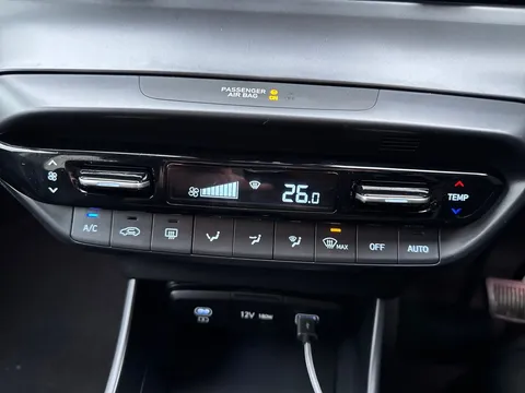 EA25YRM Hyundai i20 1.0T GDi Premium 5dr DCT Thumbnail #29