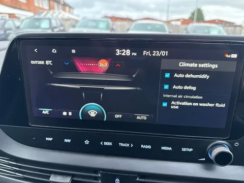 EA25YRM Hyundai i20 1.0T GDi Premium 5dr DCT Thumbnail #30