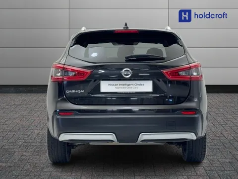 MW18WKC Nissan Qashqai 1.2 DiG-T Tekna [Glass Roof Pack] 5dr Thumbnail #6