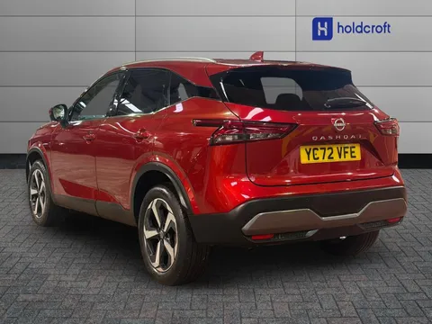 YC72VFE Nissan Qashqai 1.3 DiG-T MH N-Connecta [Glass Roof] 5dr Thumbnail #5