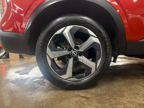 YC72VFE Nissan Qashqai 1.3 DiG-T MH N-Connecta [Glass Roof] 5dr Thumbnail #8