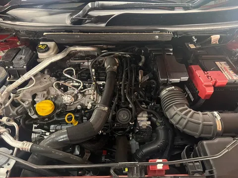 YC72VFE Nissan Qashqai 1.3 DiG-T MH N-Connecta [Glass Roof] 5dr Thumbnail #9