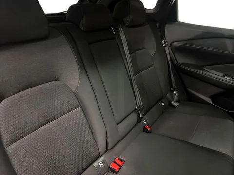 YC72VFE Nissan Qashqai 1.3 DiG-T MH N-Connecta [Glass Roof] 5dr Thumbnail #15