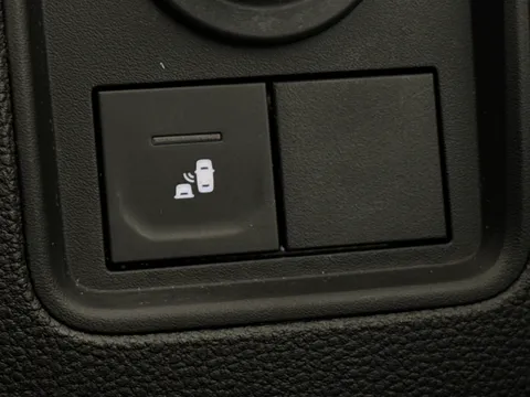 DS22NWL Dacia Duster 1.3 TCe 130 Prestige 5dr Thumbnail #21