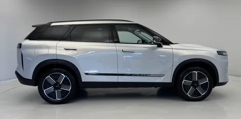 DE75VNP Jaecoo 7 1.5T SHS Luxury 5dr Auto Thumbnail #3