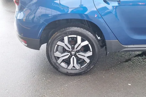 DS71FBZ Dacia Duster 1.3 TCe 130 Prestige 5dr Thumbnail #5