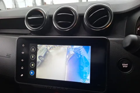 DS71FBZ Dacia Duster 1.3 TCe 130 Prestige 5dr Thumbnail #18