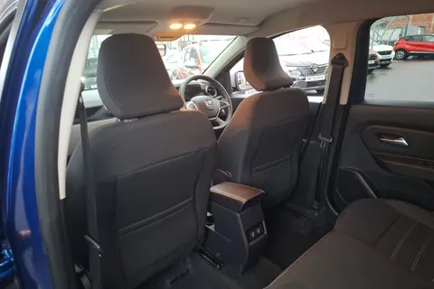 DS71FBZ Dacia Duster 1.3 TCe 130 Prestige 5dr Thumbnail #22