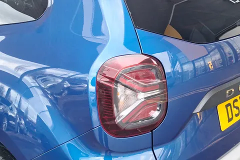 DS71FBZ Dacia Duster 1.3 TCe 130 Prestige 5dr Thumbnail #32