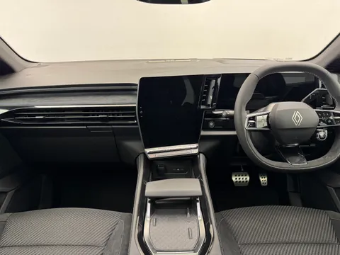 DU25VVJ Renault Austral E-Tech FHEV Iconic Esprit Alpine 5dr Auto Thumbnail #12