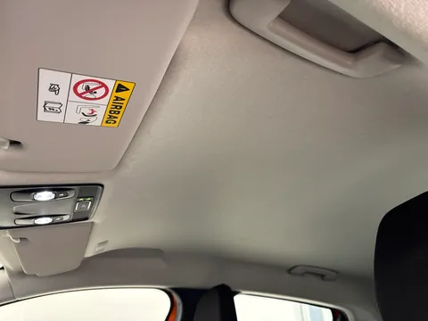 DL21CKG Renault Clio 1.0 TCe 90 Iconic 5dr Thumbnail #14