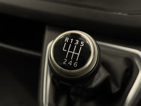 HV74PWL Renault Trafic LL30 Blue dCi 130 Extra [Safety] Van Thumbnail #19