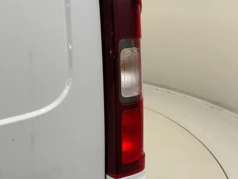 HV74PWL Renault Trafic LL30 Blue dCi 130 Extra [Safety] Van Thumbnail #24