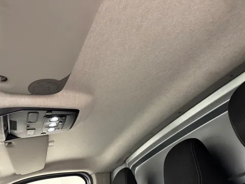 YA23TWP Renault Trafic SL30 Blue dCi 150 Extra Sport Van Thumbnail #13