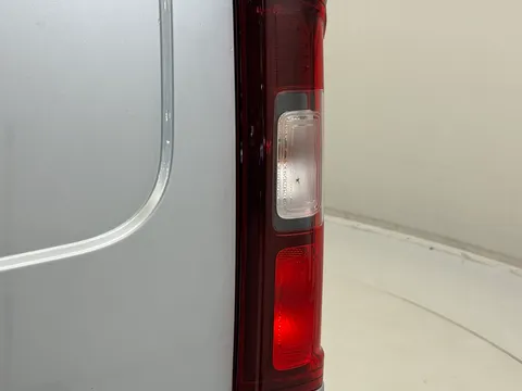 YA23TWP Renault Trafic SL30 Blue dCi 150 Extra Sport Van Thumbnail #27