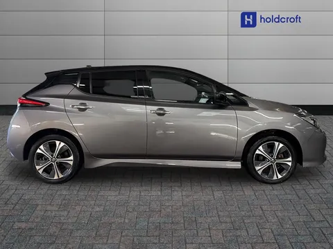 NC71UDL Nissan LEAF 160kW e+ N-Connecta 62kWh 5dr Auto Thumbnail #3