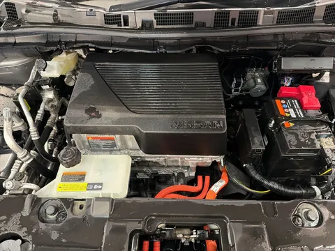 NC71UDL Nissan LEAF 160kW e+ N-Connecta 62kWh 5dr Auto Thumbnail #10