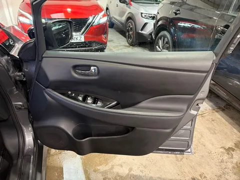 NC71UDL Nissan LEAF 160kW e+ N-Connecta 62kWh 5dr Auto Thumbnail #18