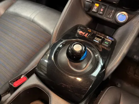 NC71UDL Nissan LEAF 160kW e+ N-Connecta 62kWh 5dr Auto Thumbnail #23