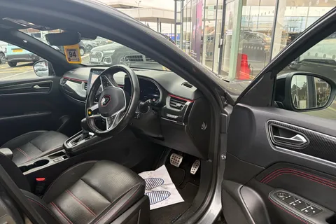 13 of 40 for Renault ARKANA 1.6 E-TECH Hybrid 145 R.S. Line 5dr Auto