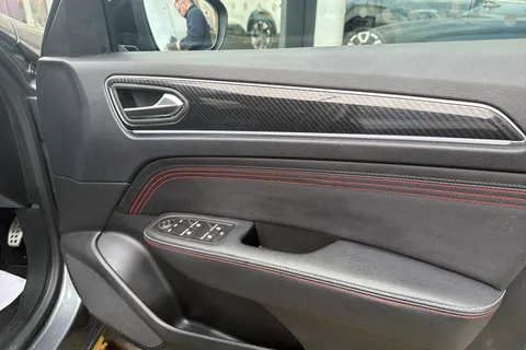 20 of 40 for Renault ARKANA 1.6 E-TECH Hybrid 145 R.S. Line 5dr Auto