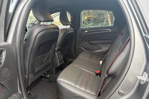 25 of 40 for Renault ARKANA 1.6 E-TECH Hybrid 145 R.S. Line 5dr Auto