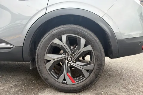 34 of 40 for Renault ARKANA 1.6 E-TECH Hybrid 145 R.S. Line 5dr Auto