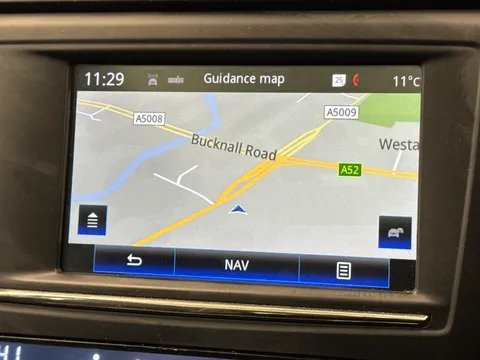 HV18HZF Renault Kadjar 1.6 dCi Signature Nav 5dr Thumbnail #26