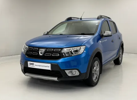DY67BYX Dacia Sandero Stepway 0.9 TCe Laureate 5dr Thumbnail #3