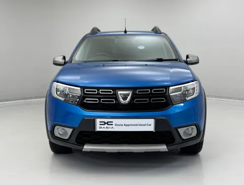 DY67BYX Dacia Sandero Stepway 0.9 TCe Laureate 5dr Thumbnail #2