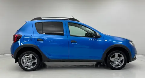 DY67BYX Dacia Sandero Stepway 0.9 TCe Laureate 5dr Thumbnail #5