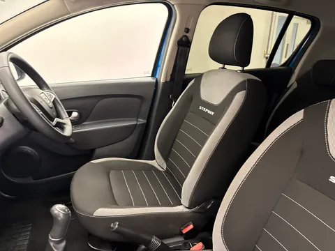 DY67BYX Dacia Sandero Stepway 0.9 TCe Laureate 5dr Thumbnail #13